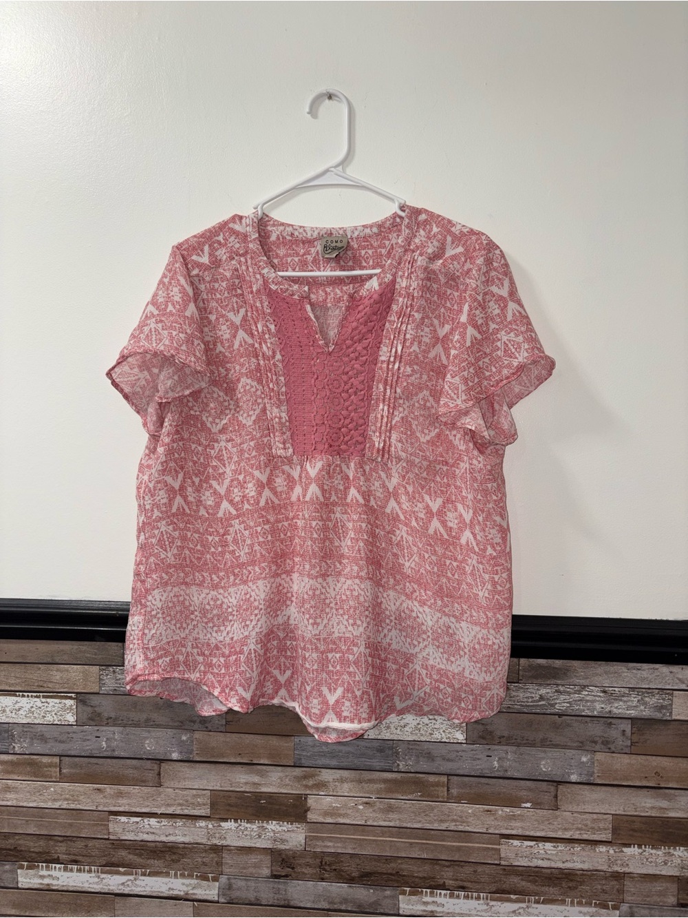 Como Vintage Pink Printed Top with Crochet Design Size Large